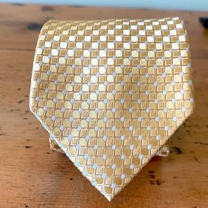 Countess Mara gold neck tie.